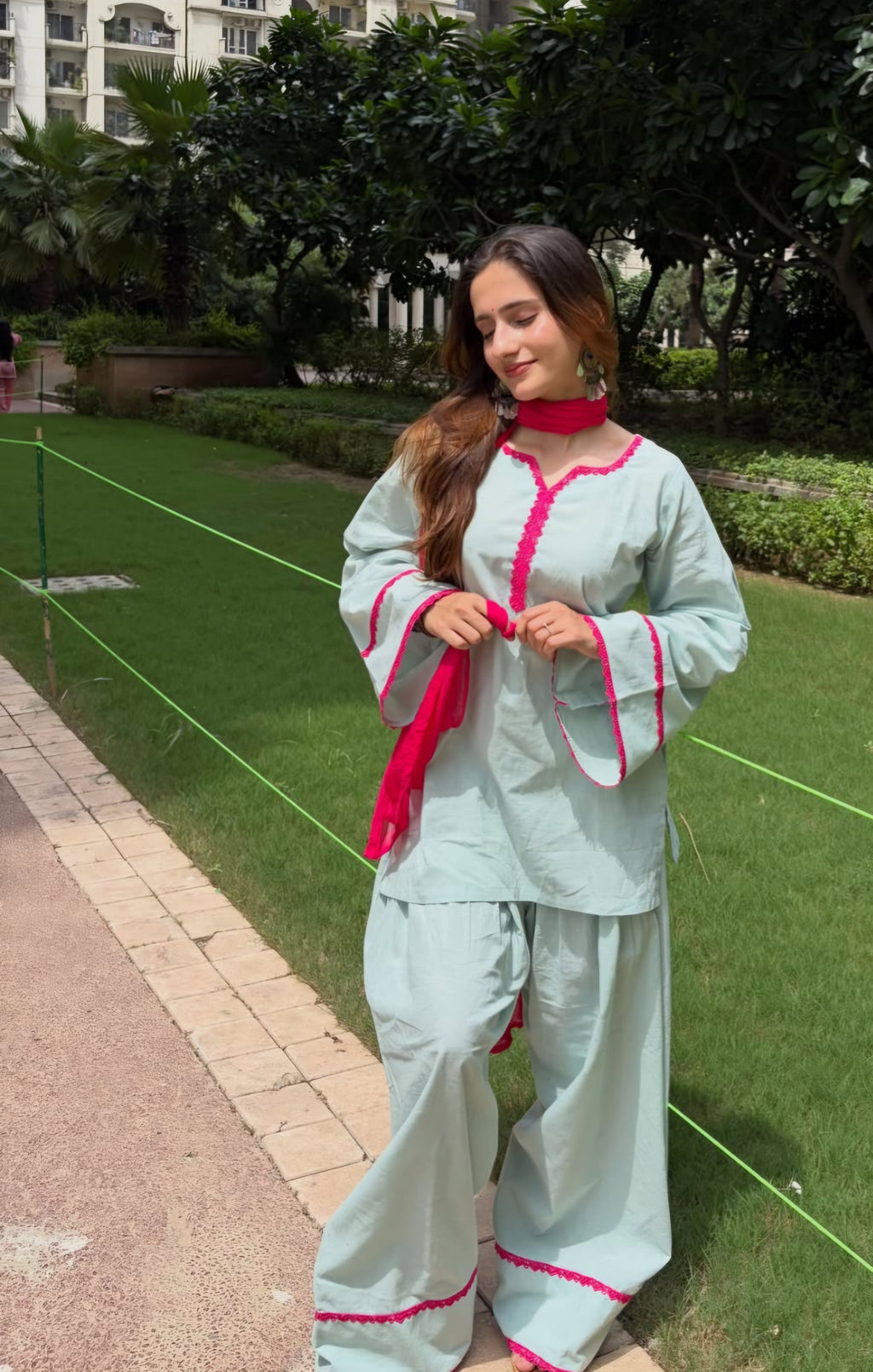 Q2 farshi shalwar 3pcs set